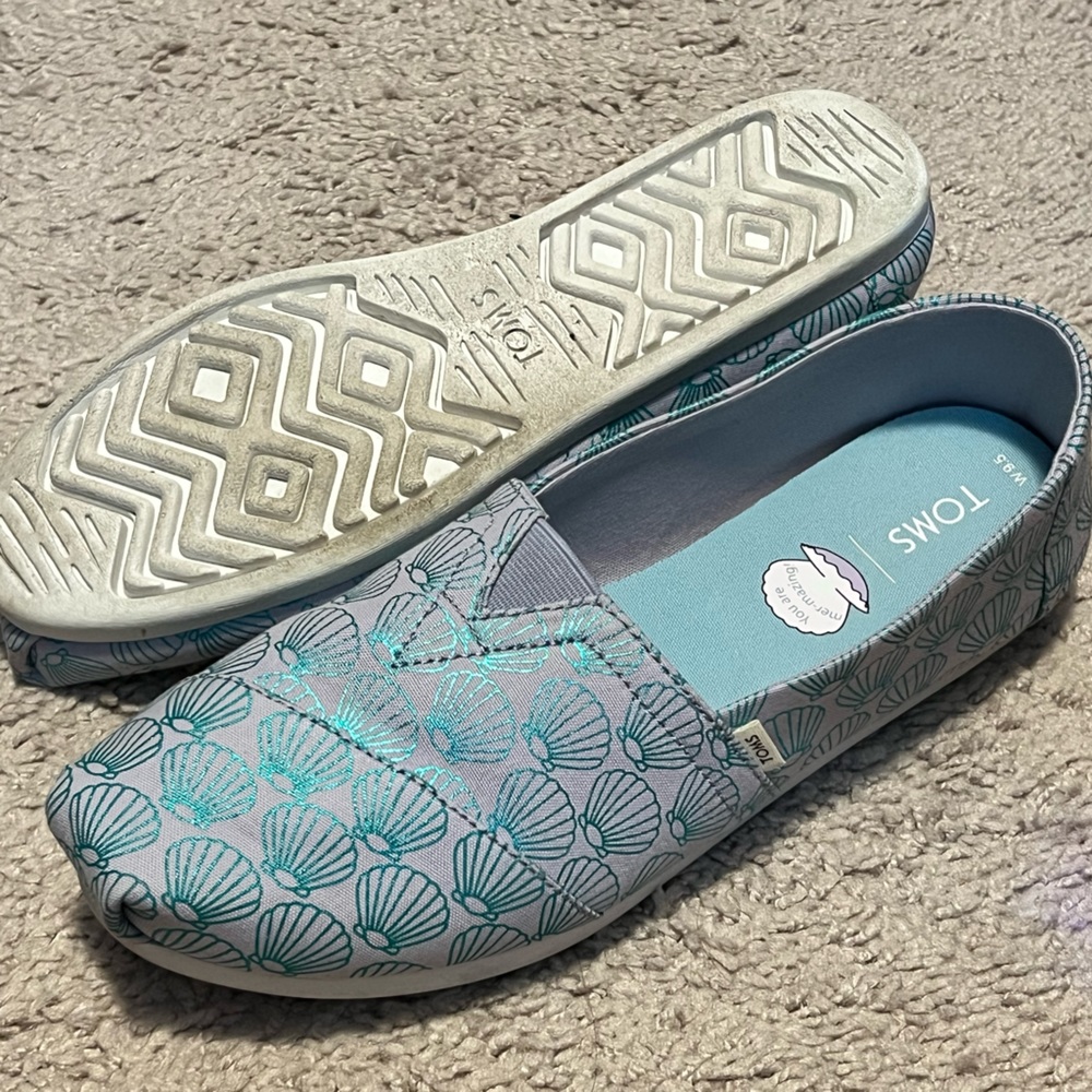 TOMS Mermazing Seashell print Alpargata 9.5
